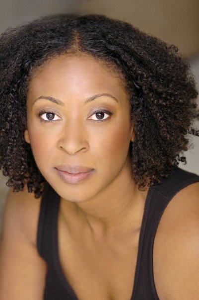 Shana Lloyd Headshot